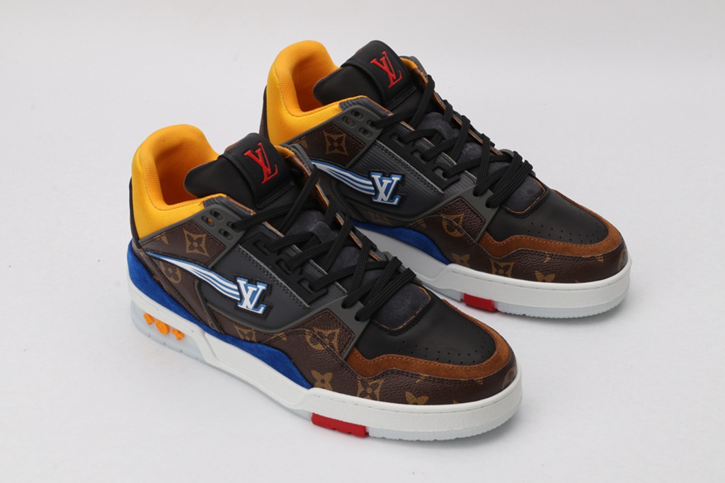 L*V SNEAKER